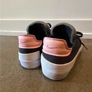 Nike Drop Sneakers Men’s 10.5 US